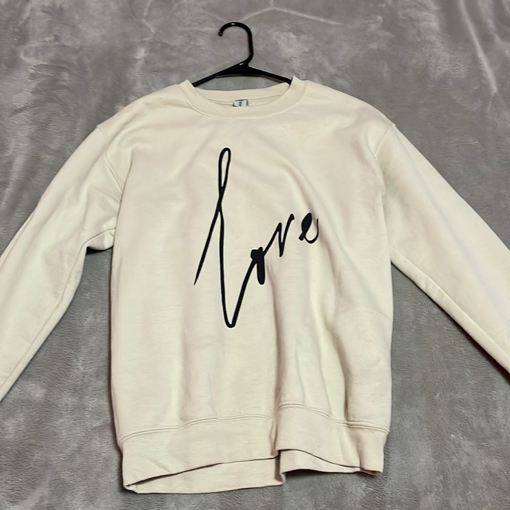 beige love gildan crewneck